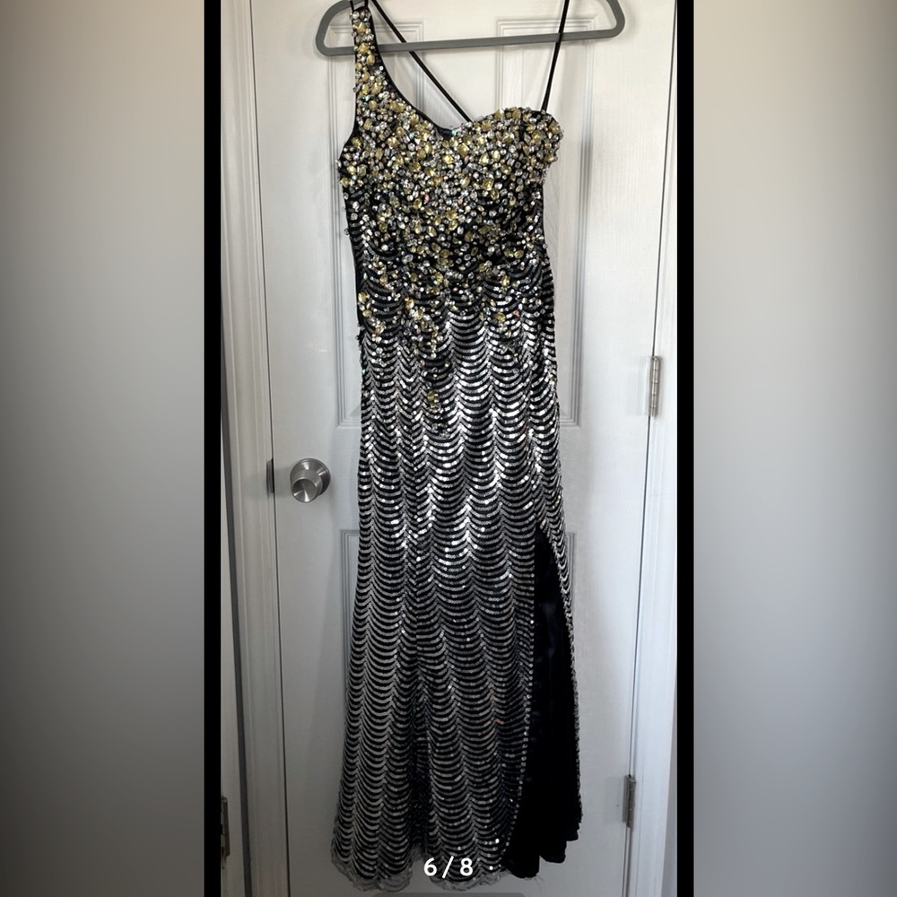 Dress disney forever enchanted prom size 4